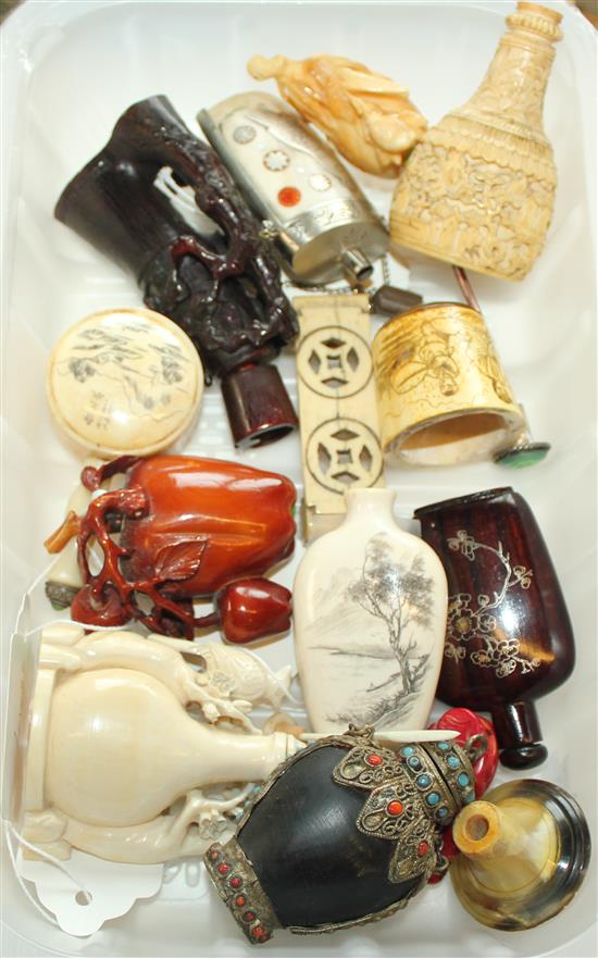 Qty ivory & other various snuff bottles